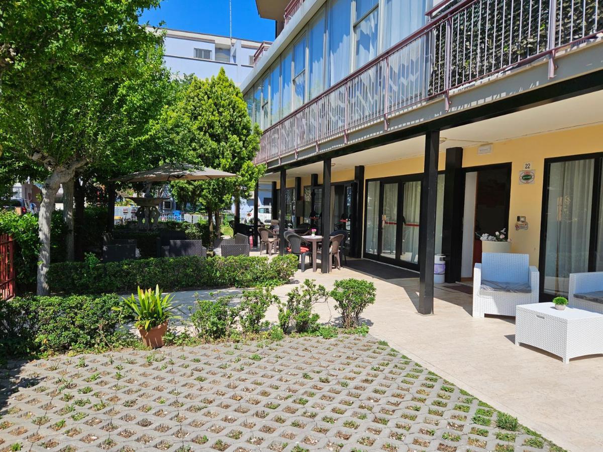 Hotel Paradiso Rimini Exterior photo