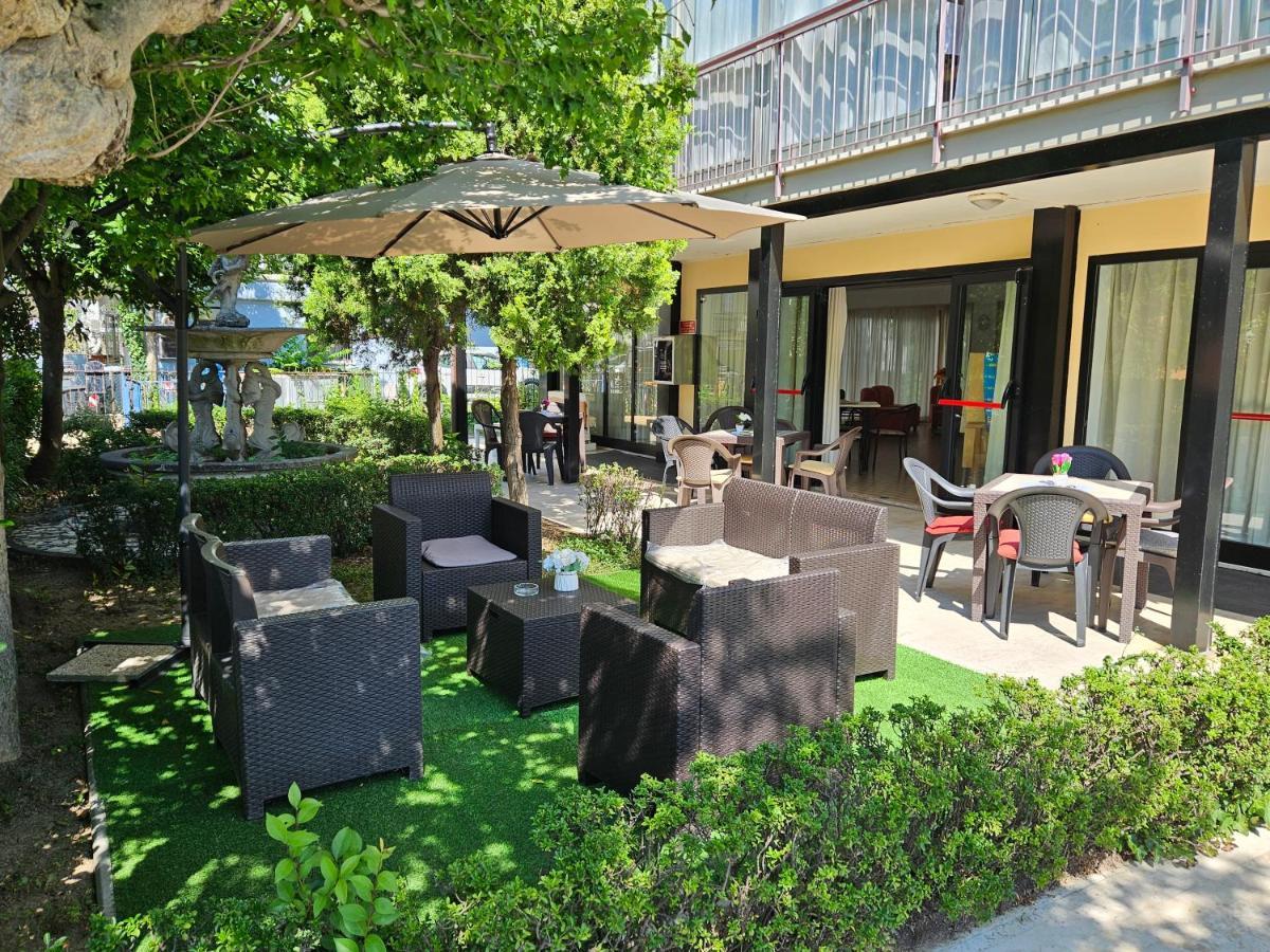 Hotel Paradiso Rimini Exterior photo